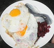 Hamburger Spezialität: Labskaus (Foto: Ingrid Grossmann)